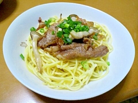 豚肉としめじのスパゲティ